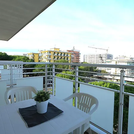 Trilocale Diplomatic Fronte Mare Piazza Torino Apartamento Lido di Jesolo