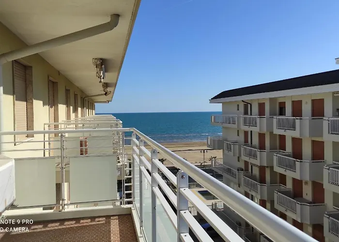 Trilocale Diplomatic Fronte Mare Piazza Torino Lejlighed